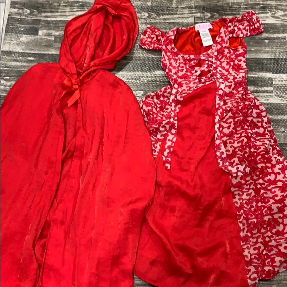Red raiding hood costume